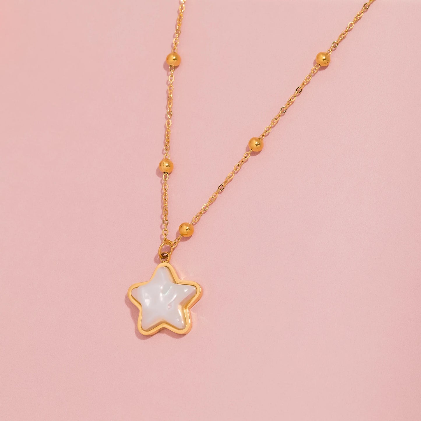 Luna Star Pendant Necklace