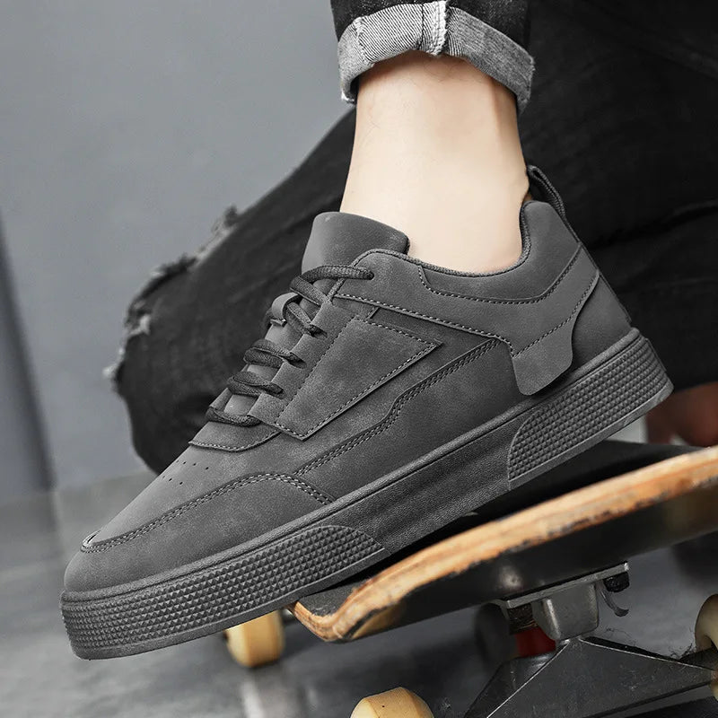 Maverick II Sneakers