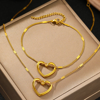 Amora Heart Necklace Set