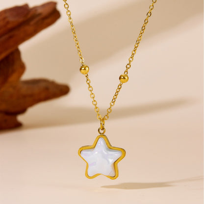 Luna Star Pendant Necklace