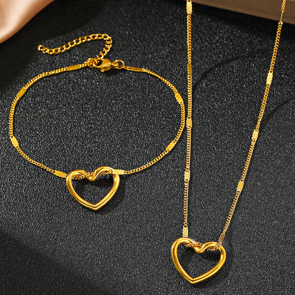 Amora Heart Necklace Set